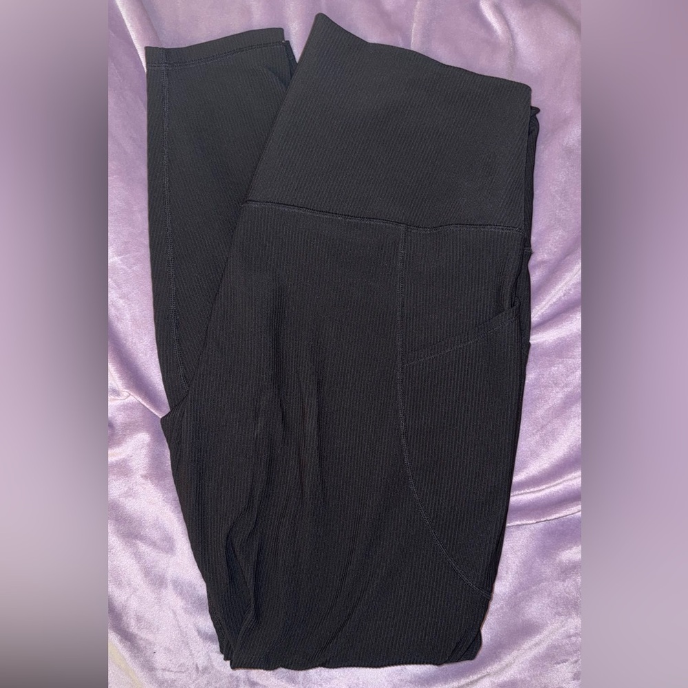 Black Ribbed High-Rise Leggings